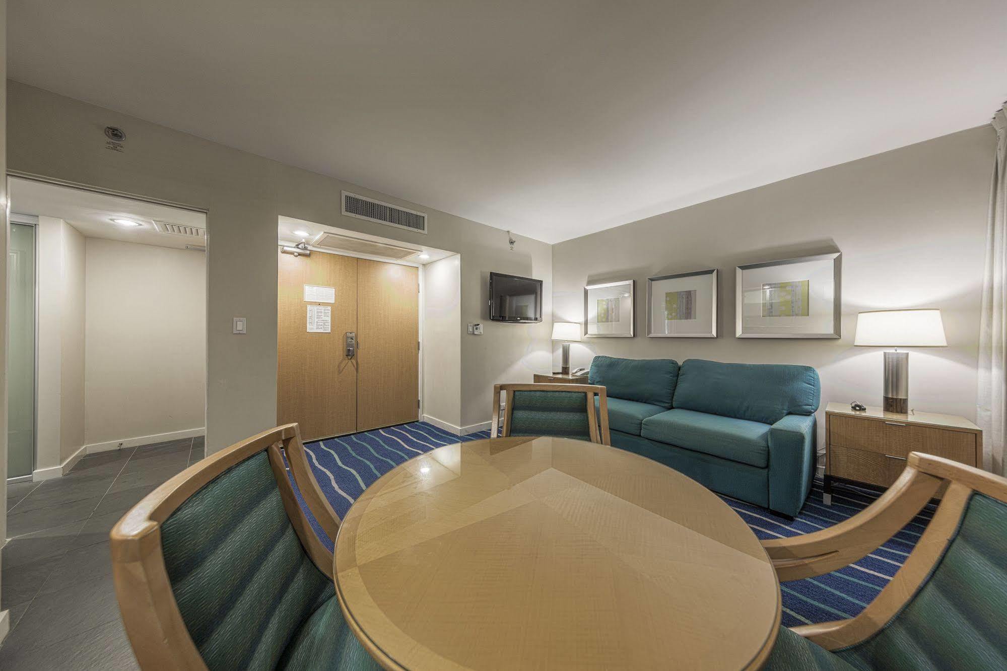 Ala Moana Hotelcondo By Luana Vacation Rental Гонолулу Экстерьер фото